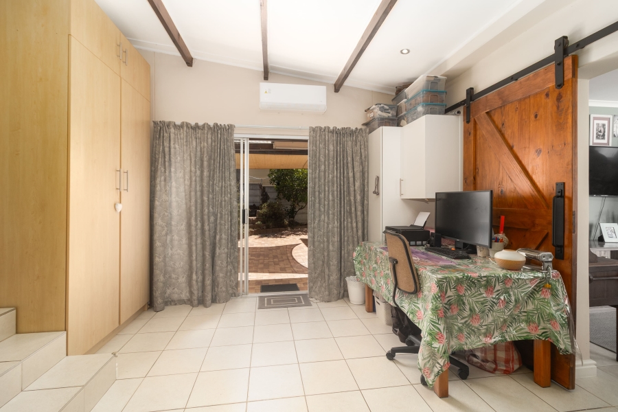 3 Bedroom Property for Sale in Ruwari Western Cape